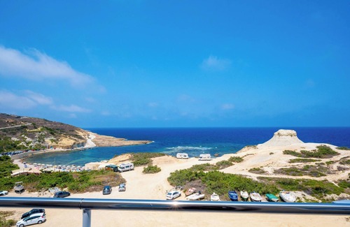 Marsalforn Apartment | Salini Suite Studio Apartment