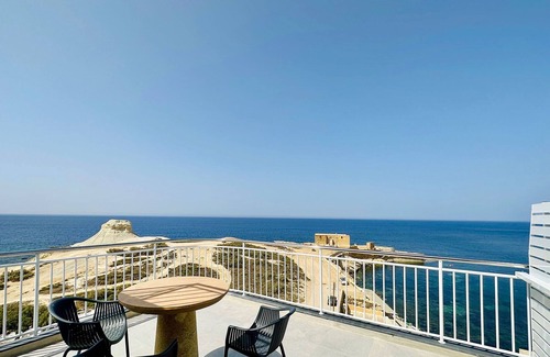 Marsalforn Apartment | Salini Suites Luxury Accommodation with Corner Terrace and Deck Area 501