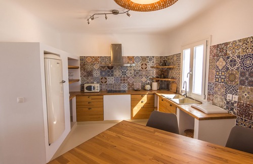 Apollonia Hotel | Salt Suites