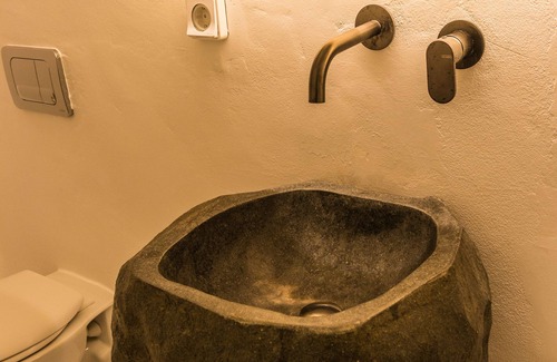 Apollonia Hotel | Salt Suites
