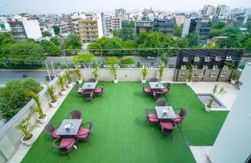 Jharsa Village Hotel | Saltstayz Select - Unitech Cyber Park