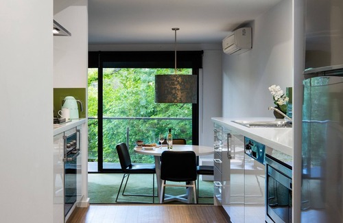 Hepburn Springs Villa | Saltus Three- luxury panoramic retreat