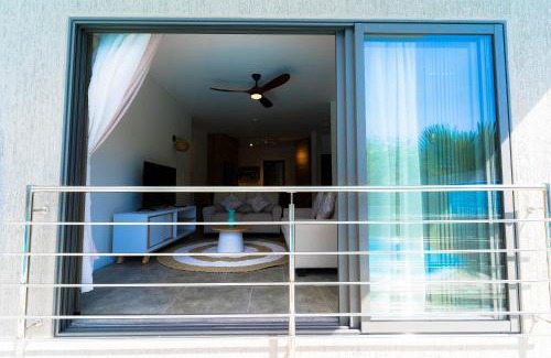 Flic-en-Flac Apartment | Salty Breeze - Modern 3BR 2BA Fast WiFi Near Beach