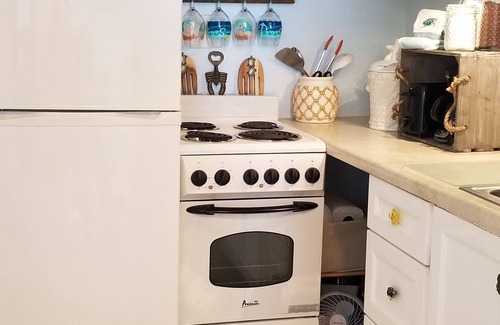 Bostwick Park Condo | Salty Kisses OCEANFRONT Daytona Beach studio condo