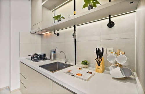 Mampang Prapatan Apartment | Samara Suites by Emily in Jakarta