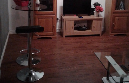 Sainte-Therese House | Same thing at home - Nice basement bungalow