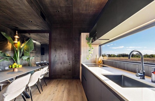 Wonnerup House | Samphire Chalet Tuart - Luxury Amidst Nature