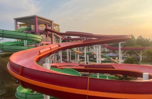 Kajang Villa | Sampoisgt Homestay - 3 Bedrooms, Free 4 Private Parking, Extra mattresses available