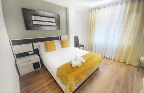 Logrono City Centre Apartment | San Antón Piso de lujo centro con Aire ac by Apartamentos Logrono