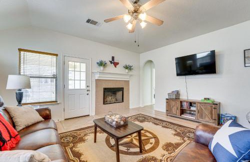 San Antonio House | San Antonio Home with Game Room, 9 Mi to SeaWorld!