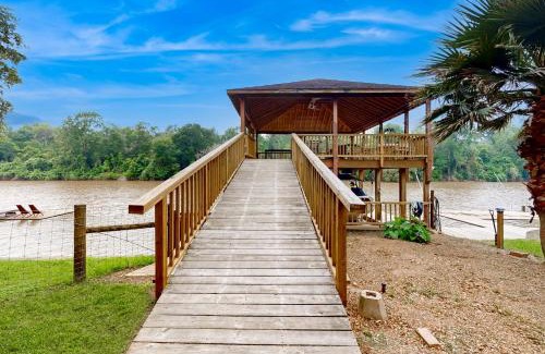 Brazoria House | San Bernard River Retreat