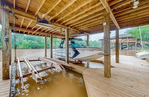 Brazoria House | San Bernard River Retreat