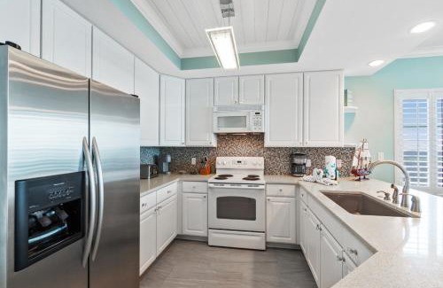 Gulf Shores Apartment | San Carlos 1501