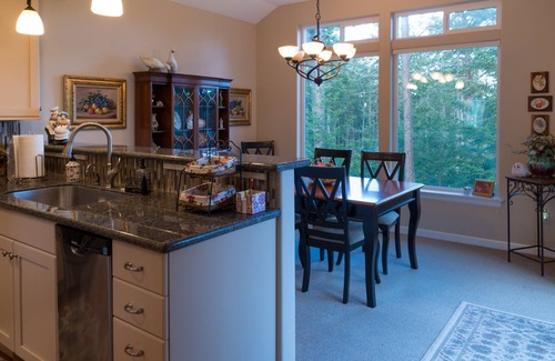 Friday Harbor Cottage | San Juan Island, Songbird Retreat #197