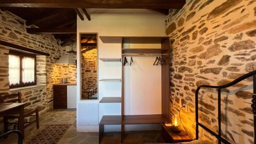 Agios Lavrentios Apartment | San Lorenzo Cottage - Παραδοσιακά Πέτρινα Δωμάτια