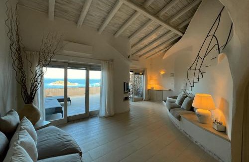 Capo Coda Cavallo Apartment | SAN TEODORO PUNTA EST FANTASTICO TRILOCALE VISTA MARE