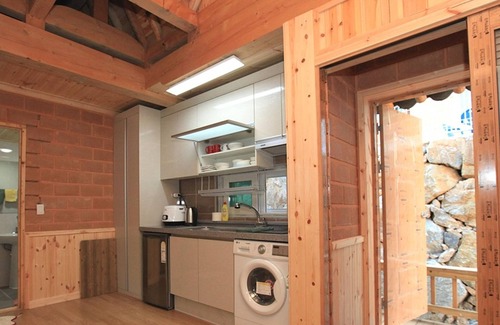 Okcheon House | Sanasa Red Clay House