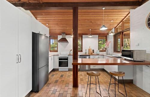 Broulee House | Sand at Broulee managed by Batemans Bay Accom