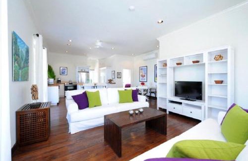 Rock Sound House | Sand Dollar Cottage cottage