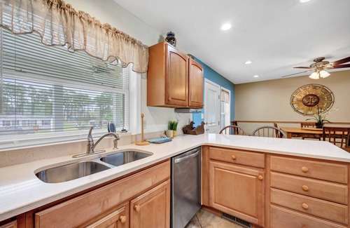 Chincoteague House | Sand Penny - Take in lovely Bay Views from this Chincoteague Island Duplex!