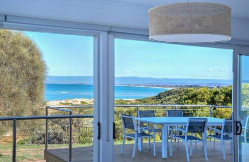 Coles Bay House | Sandbar Beach House