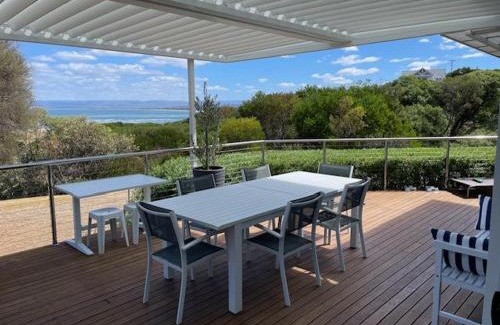 Coles Bay House | Sandbar Beach House