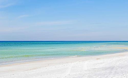 El Centro Beach House | Sandcastle on Castile