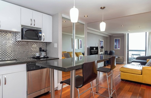 Richmond Hotel | Sandman Signature Vancouver Airport Hotel & Resort