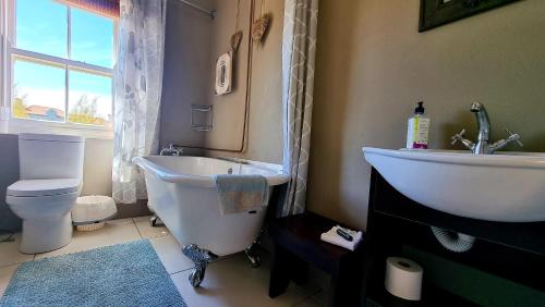 Paarl Villa | Sandmartins Private Secure Villa