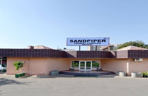 Rewari Hotel | Sandpiper Tourist Resort