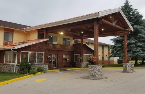 Ponderay Hotel | Sandpoint Inn