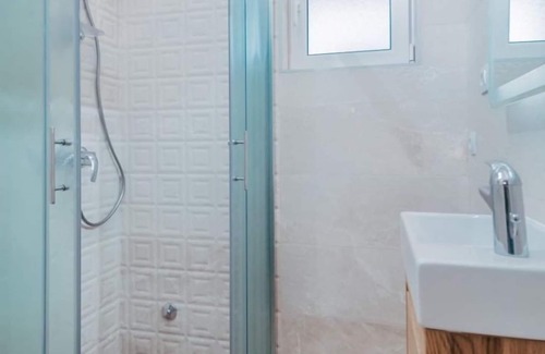 Okrug Donji Apartment | Sandra - Quiet & Close to the Beach - A4