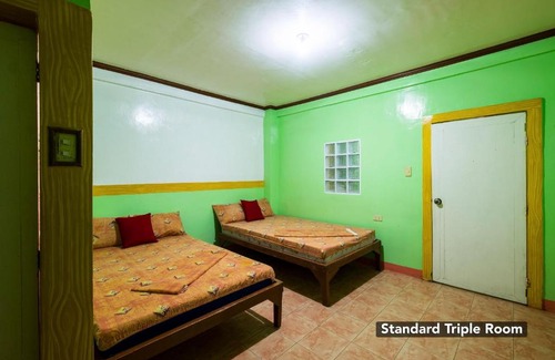 Puerto Galera Hotel | Sandra Taylor Lodge