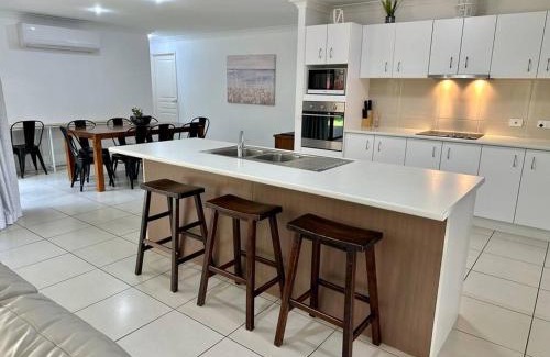 Sandstone Point House | Sandstone Point Sleeps 10, 4-bedroom home