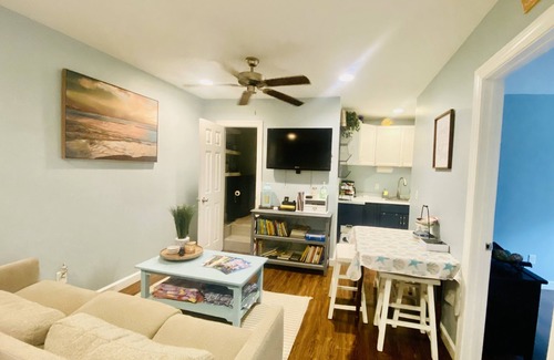 Kings Grant Apartment | Sandy Feet Cottage(Dog Friendly)