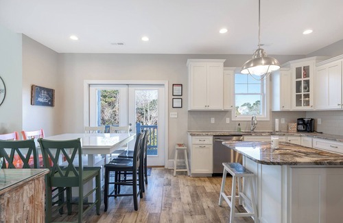 Emerald Isle House | Sangria Sunset, Oceanside House in Emerald Isle, NC!