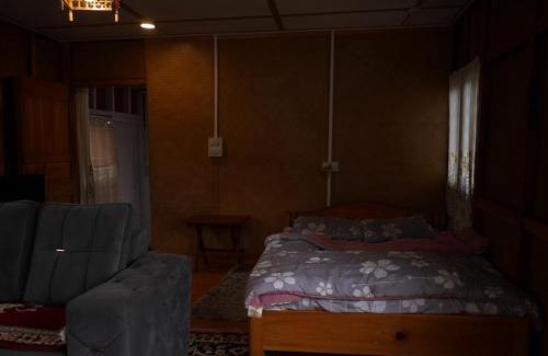 Bomdila House | Sangti Valley Ngoedrup Wooden Cottage