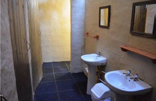 Sani Pass Hotel | Sani Mountain Lodge