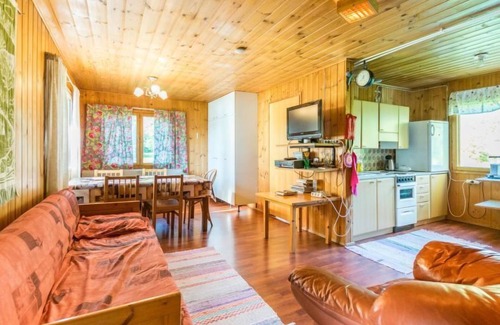 Pielavesi House | Saniainen 5 by Interhome