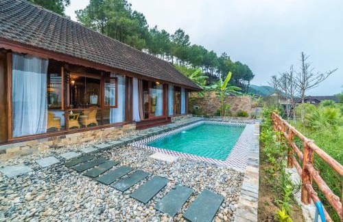Huong Tra Resort | Sankofa Village Hill Resort & Spa