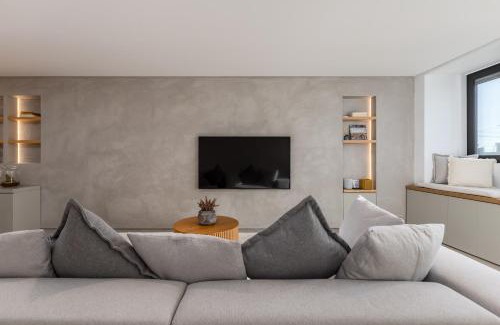 Leca da Palmeira Villa | Santiago Beach House