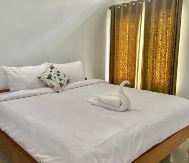 Moni Bed & Breakfast | Santiago Bed and Breakfast at Desa Wisata Moni