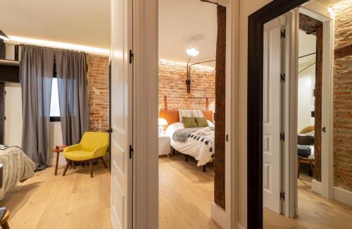 Bilbao la Vieja Apartment | Santiago by Staynnapartments