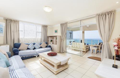 Margate Beach Apartment | Santorini 401A