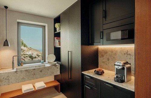 Pyrgos Hotel | Santorini Sky, Luxury Resort