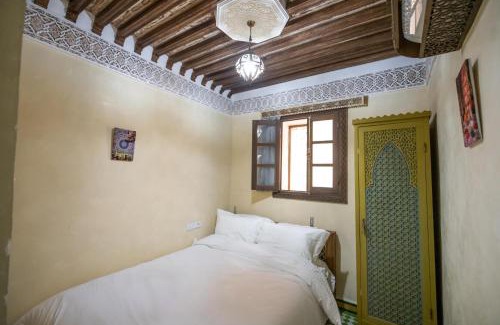 El Mokhifa House | Saphiryad