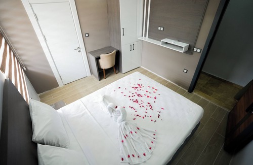 Izmit Hotel | Saray Premium Otel