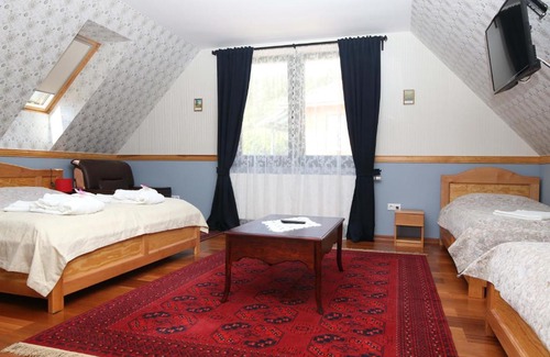 Porva House | Sasfészek Vendégház