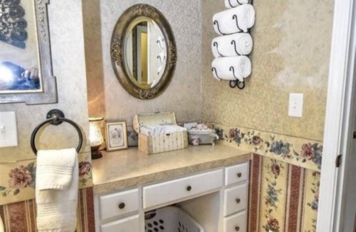 Mena Bed & Breakfast | Sassafras Inn