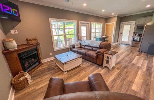 West Jefferson House | Sassy Shack